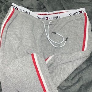Tommy sweats/ joggers